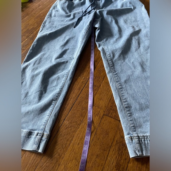 Lane Bryant Flex Magic Waistband signature high rise relaxed straight cropped - Picture 7 of 7
